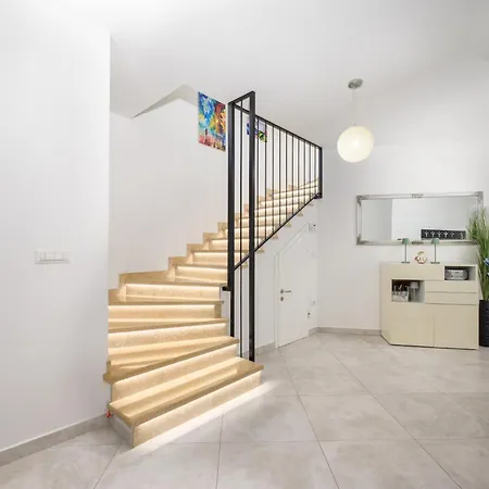 빌라 Storia By Istrialux