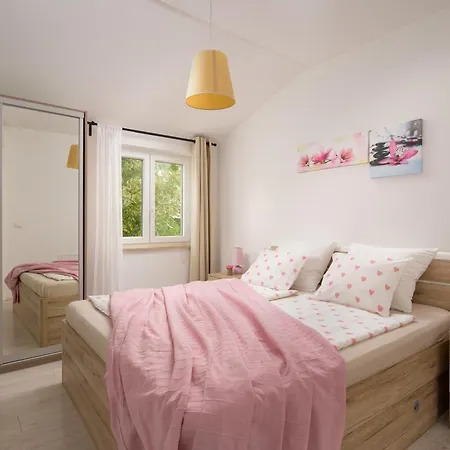 빌라 Storia By Istrialux Kringa