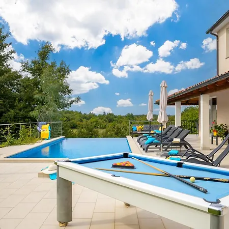 Storia By Istrialux * Kringa