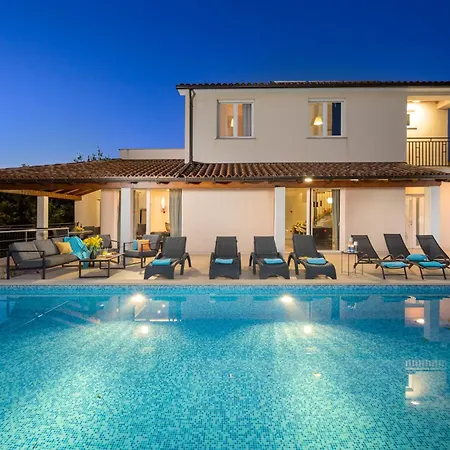 빌라 Storia By Istrialux *