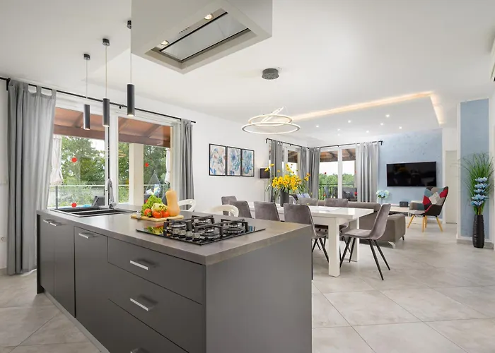 Vila Storia By Istrialux *